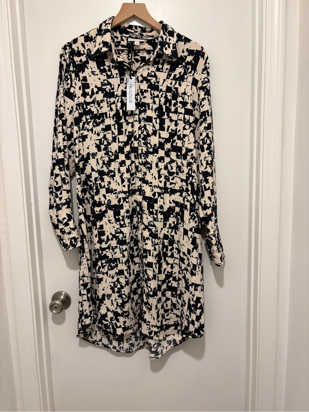 Prologue Black and Cream Abstract Long-Sleeve Shirt Dress